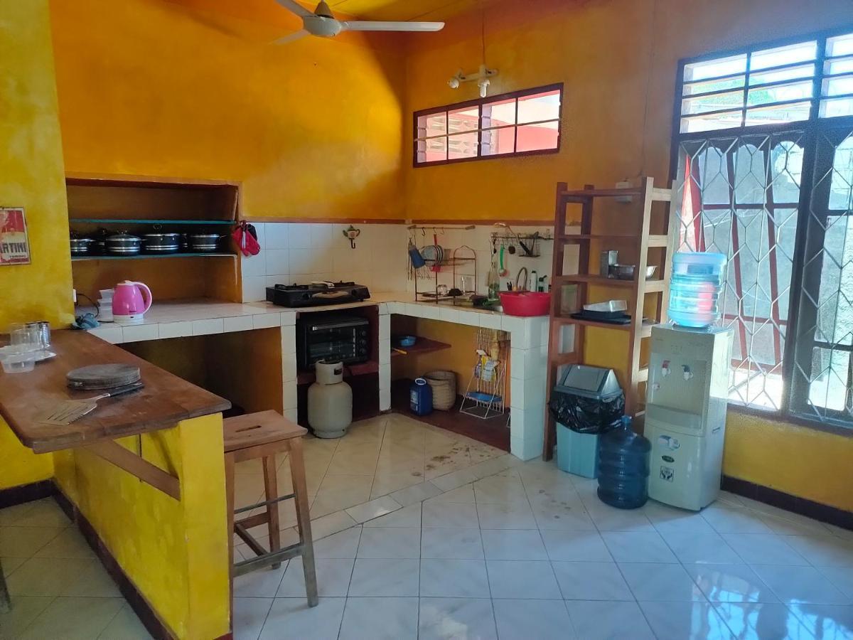 Casa Minha Backpackers Hostel Дили Экстерьер фото