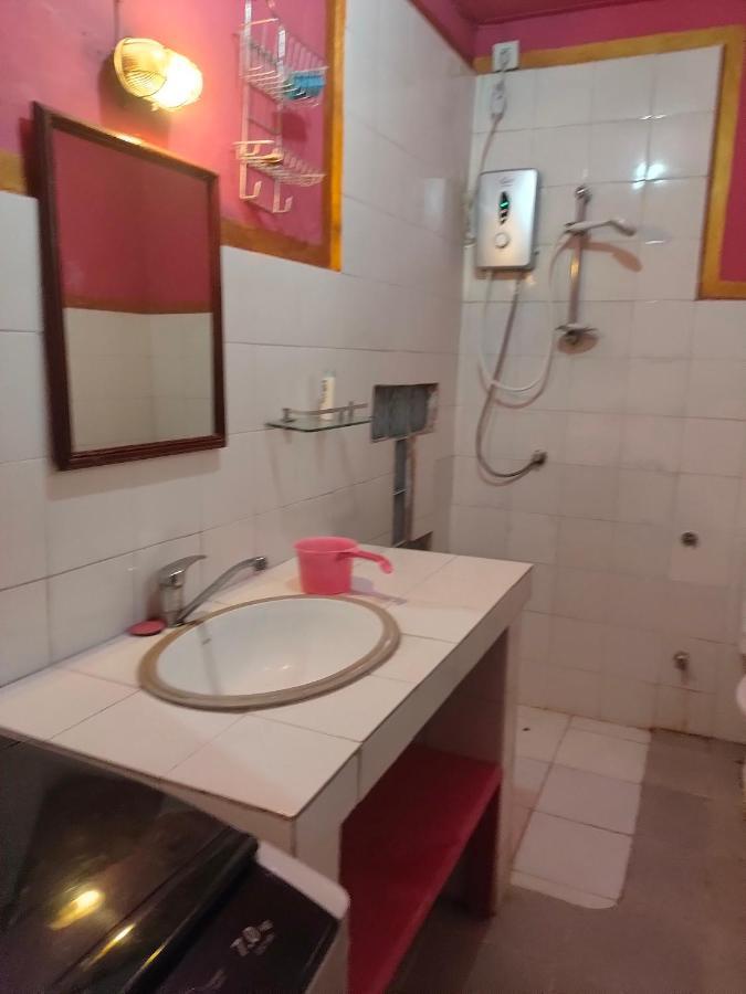 Casa Minha Backpackers Hostel Дили Экстерьер фото