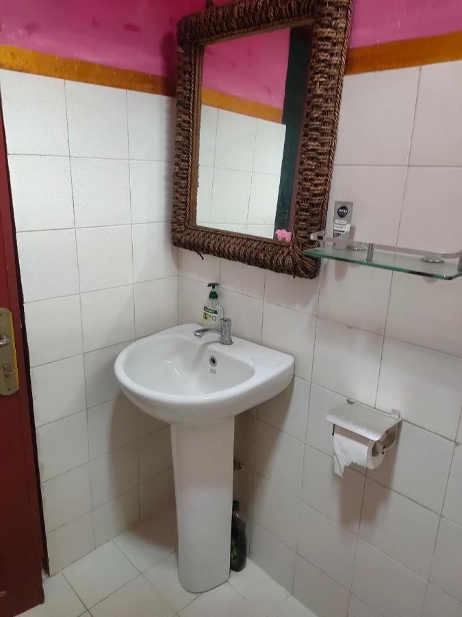 Casa Minha Backpackers Hostel Дили Экстерьер фото